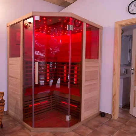 Lodge Wellness Privat Styri Lipy